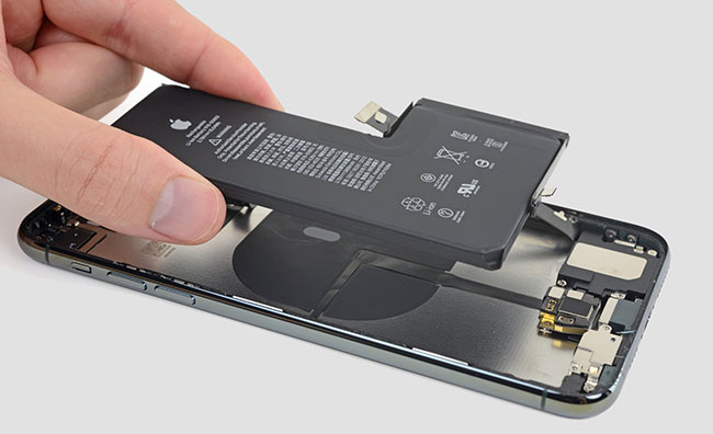 замена аккумуляторной батареи на iPhone 11 Pro Max
