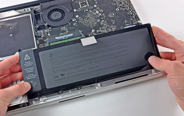 Замена монолитной батареи MacBook