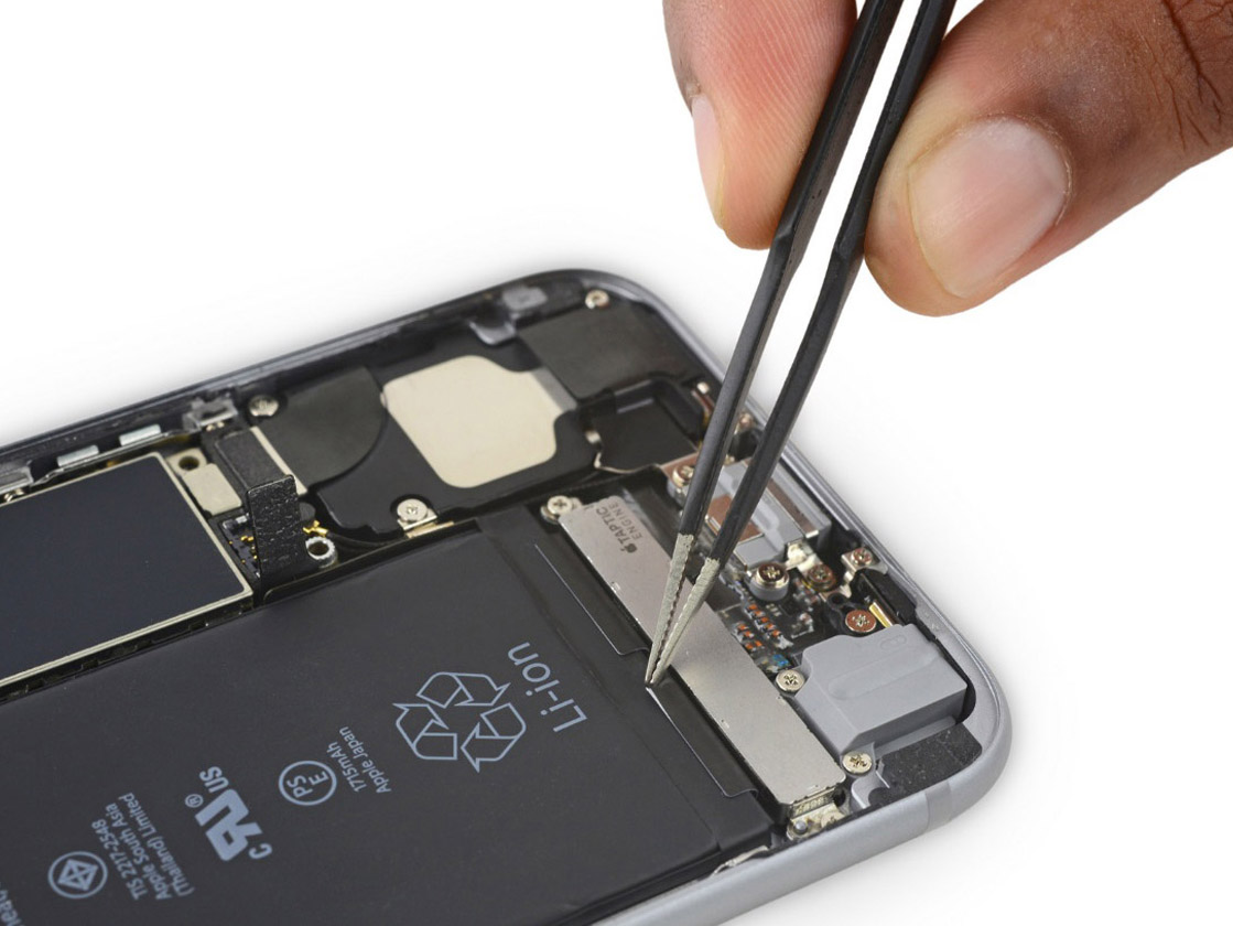 Замена аккумулятора iPhone 6s plus