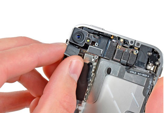 замена стекла камеры iPhone XR