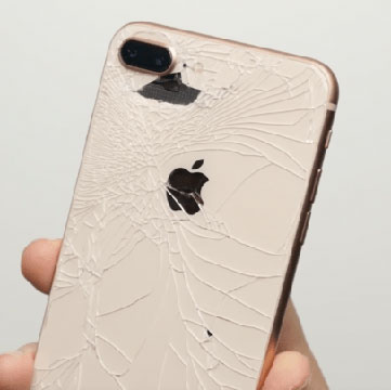 Новогодняя цена замены задней крышки iPhone – 3 000 рублей!