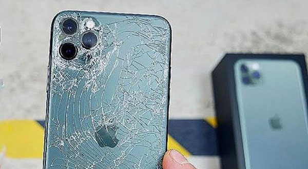 Разбилась крышка Айфон 11 Pro Max